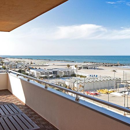 Crima Mare Luxury Misano Adriatico Exterior foto