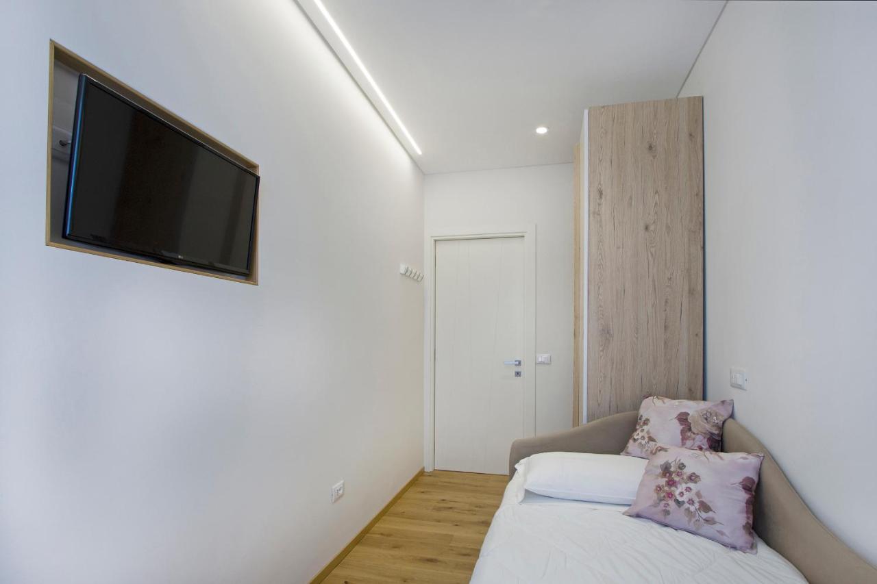 Crima Mare Luxury Misano Adriatico Exterior foto
