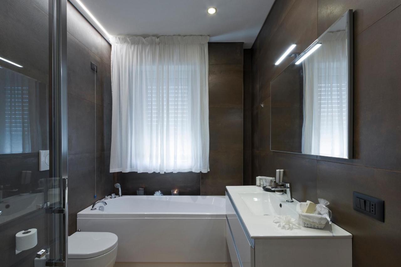 Crima Mare Luxury Misano Adriatico Exterior foto